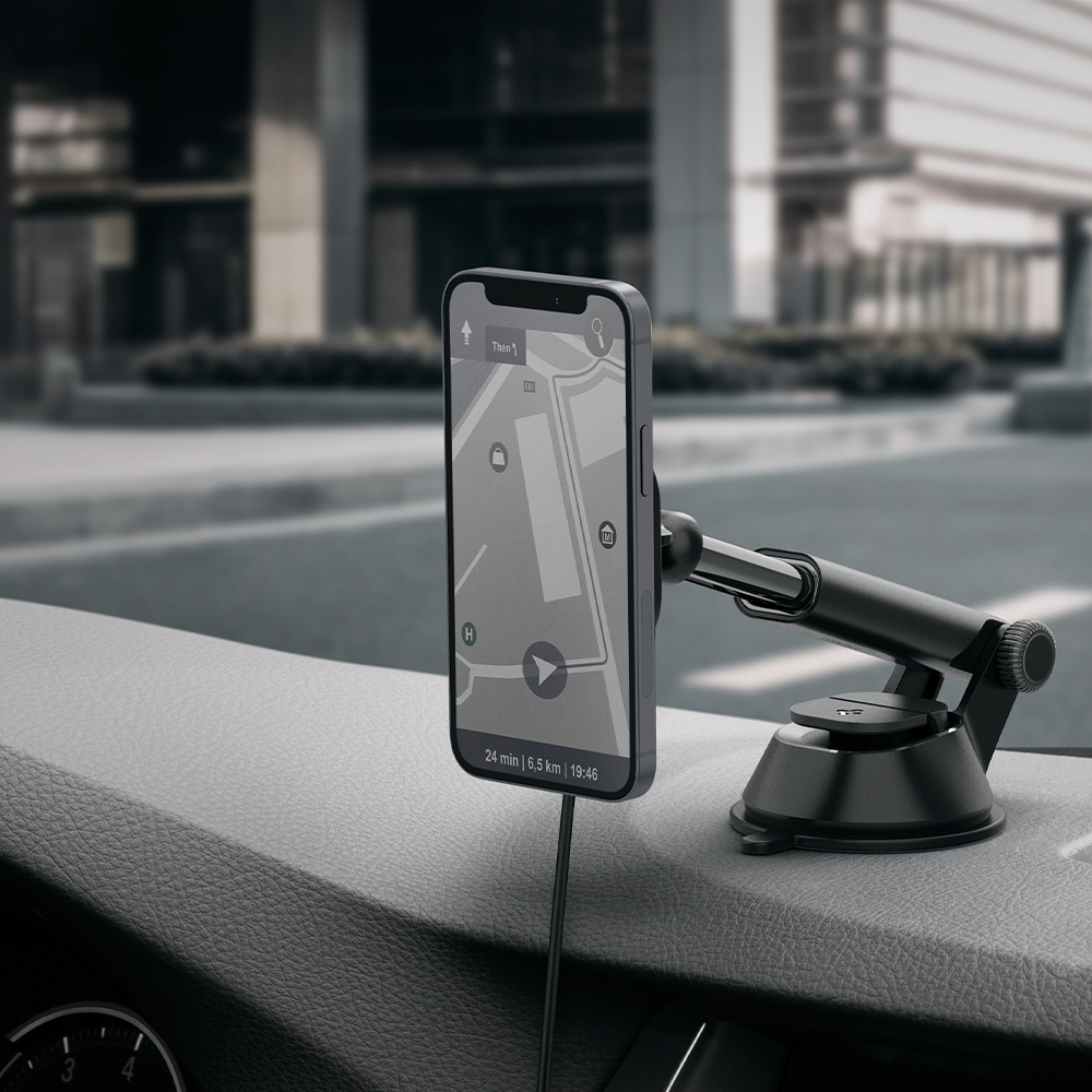 detail_itS35w_iph12_wi_carcharger_ot_black_07