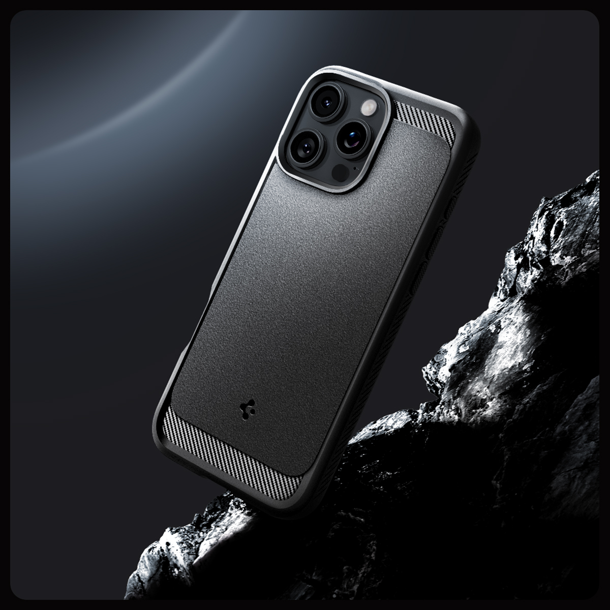 id_iphone_16promax_rugged_armor_magfit_black_02.jpg